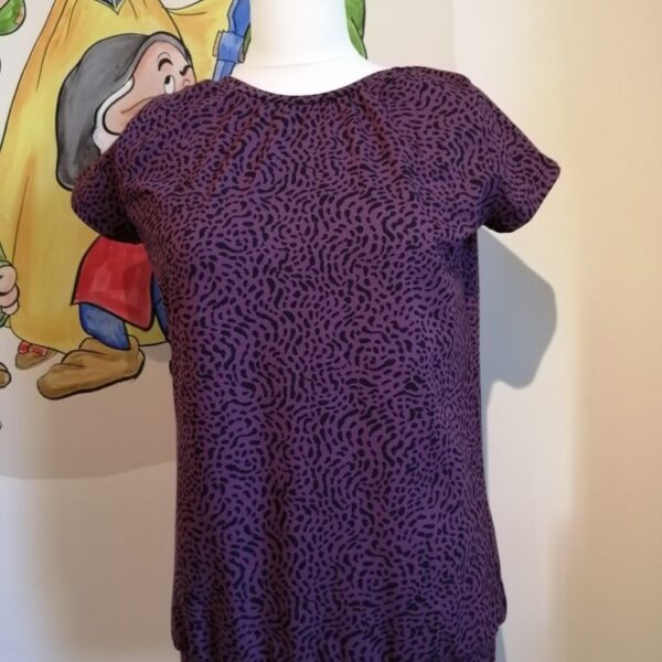 T-shirt met strik op rug maat M