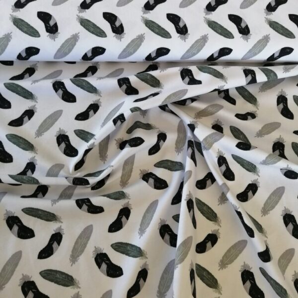Jersey feathers black/white.
