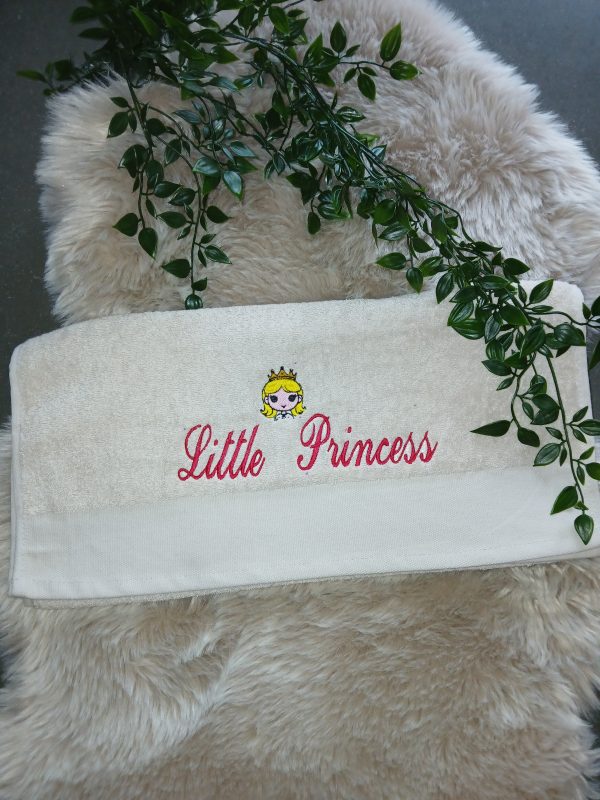 Handdoek van Bio Organic Katoen : Little Princess + tekening.