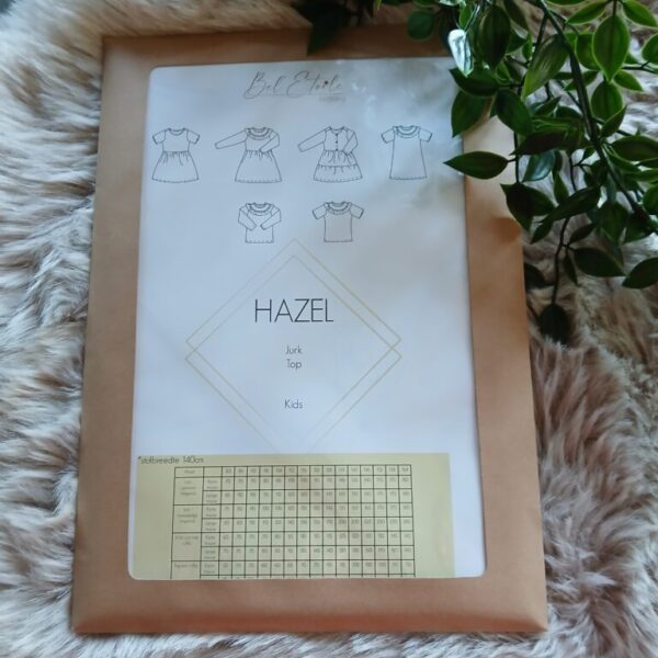Papieren naaipatroon van Bel Etoile Hazel : Jurk en Top