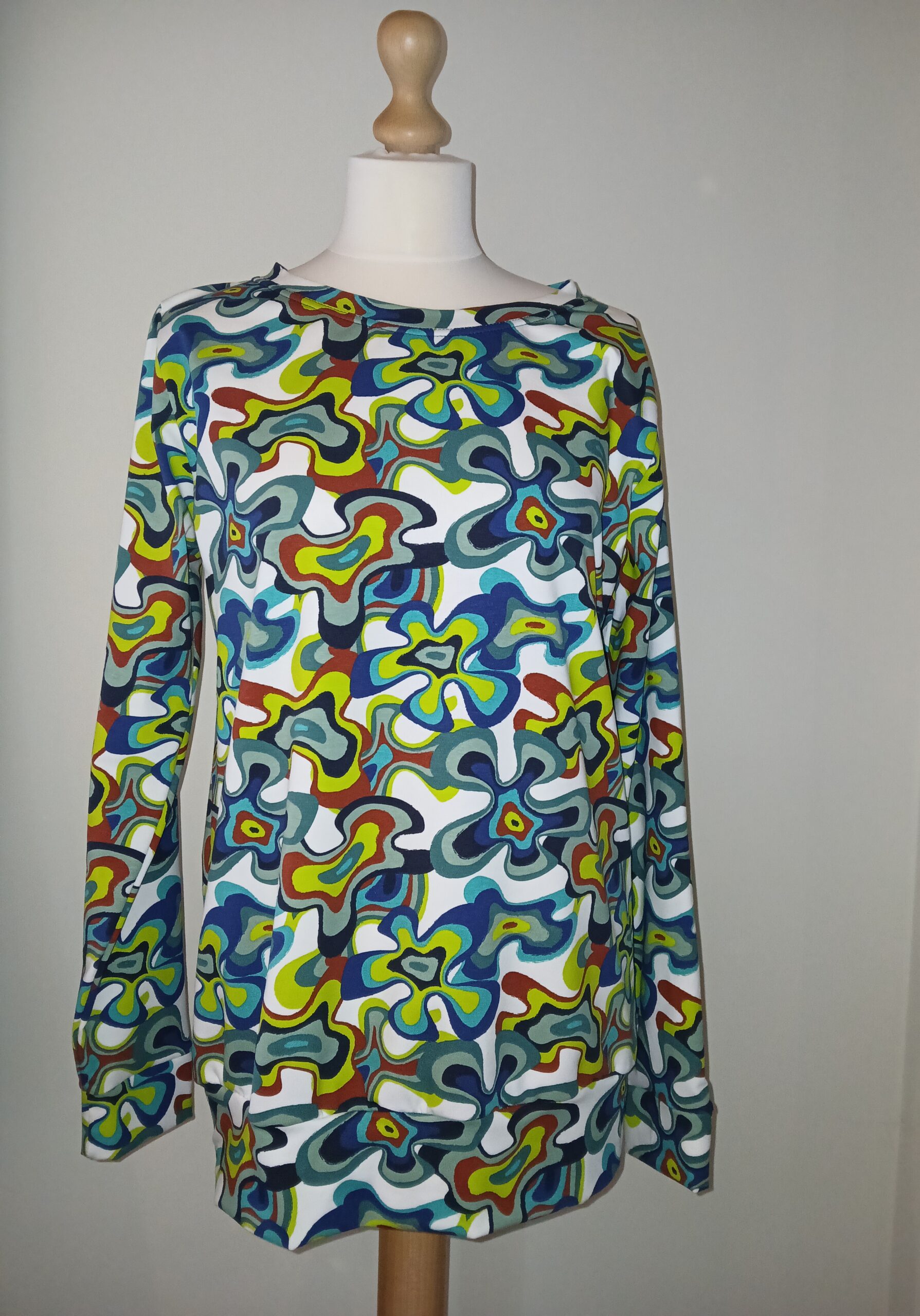 Longsleeve Otium, maat XS tot XXXL.