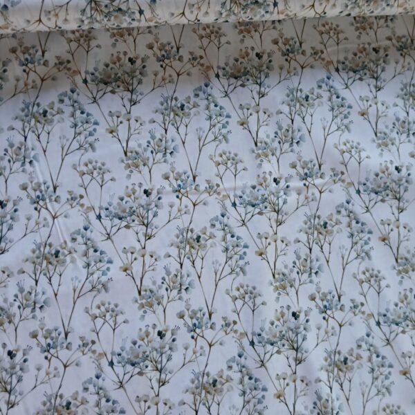 Poplin katoen digital springflowers, kleur blue/white.
