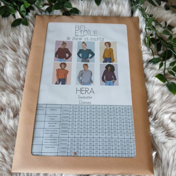 Papieren naaipatroon van Bel Etoile Hera : Sweater.
