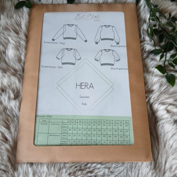 Papieren naaipatroon van Bel Etoile Hera kids : sweater.