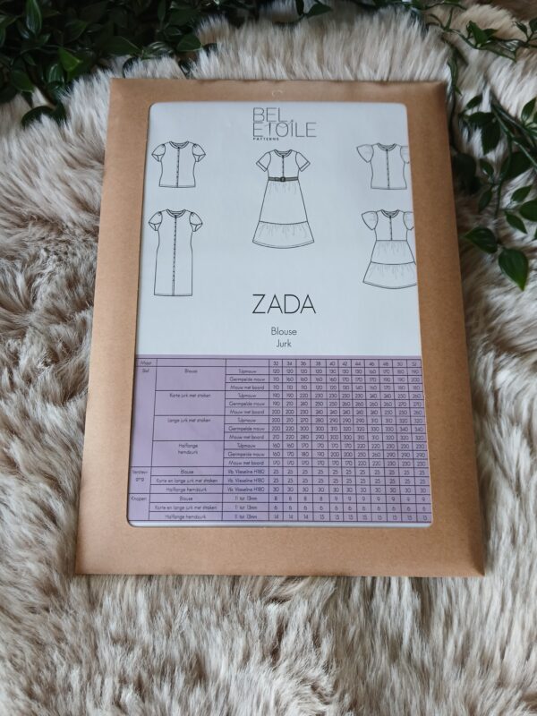 Papieren naaipatroon van Bel Etoile Zada : blouse en jurk.